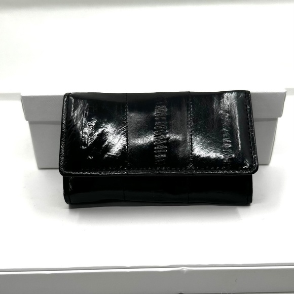 Genuine Eel Skin Key Holder Tri-Fold Small Organizer Wallet with Snap Closure - Picture 14 of 14